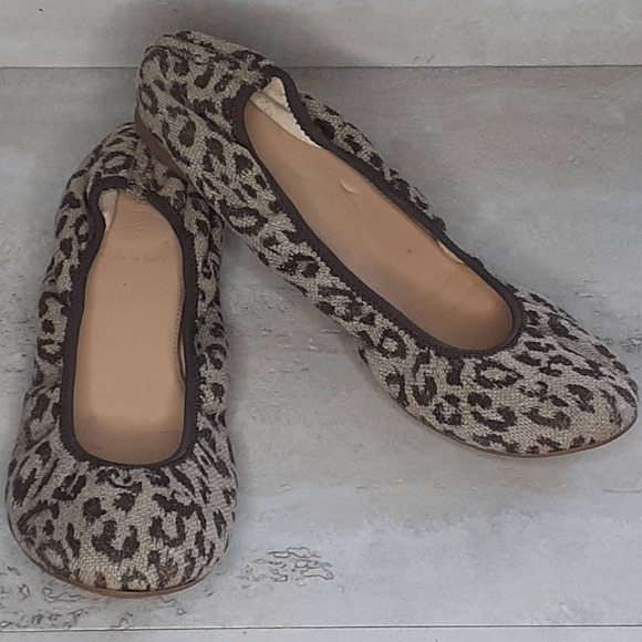 Ladies J. Crew Fabric Animal Print Flats Size 9 Rubber Sole